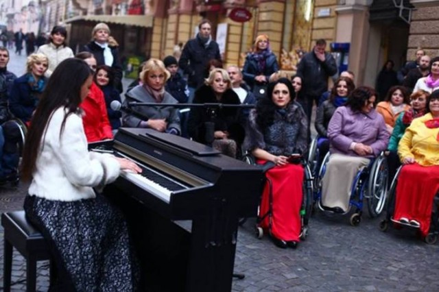В Чернівцях відбувся регіональний семінар для жінок з інвалідністю